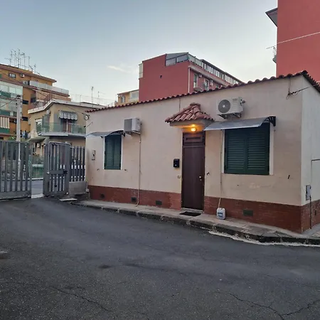 Thomas House Apartmán *